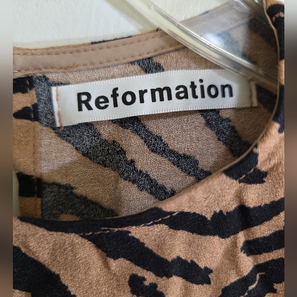 Reformation Maurita Rajah Wrap Skirt Midi Dress Size 0 Tiger Stripe - Picture 12 of 13